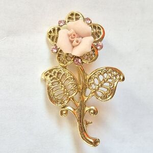 1928 flower brooch